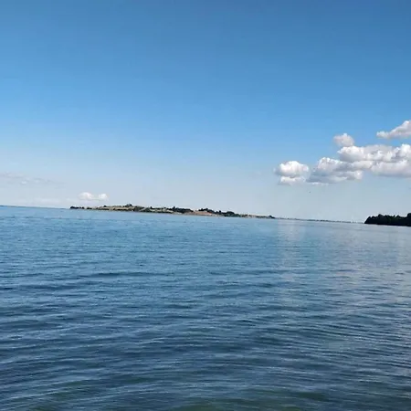 Дом отдыха 4 Person In